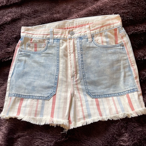 NWT American Eagle Hi-Rise Mom Shorts White Red Blue Stripe - Picture 2 of 5